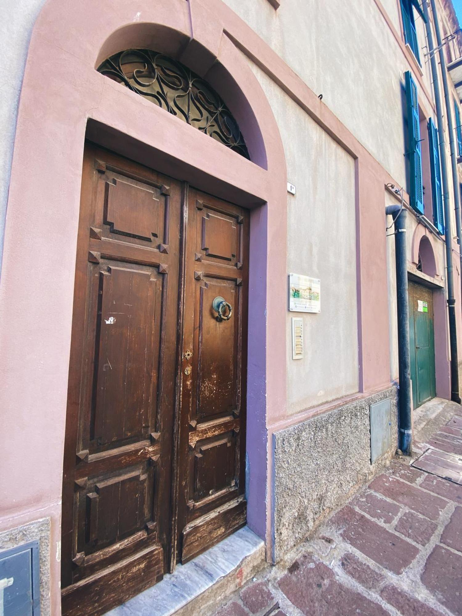 Tra I Due Ponti Hotel Bosa Exterior foto